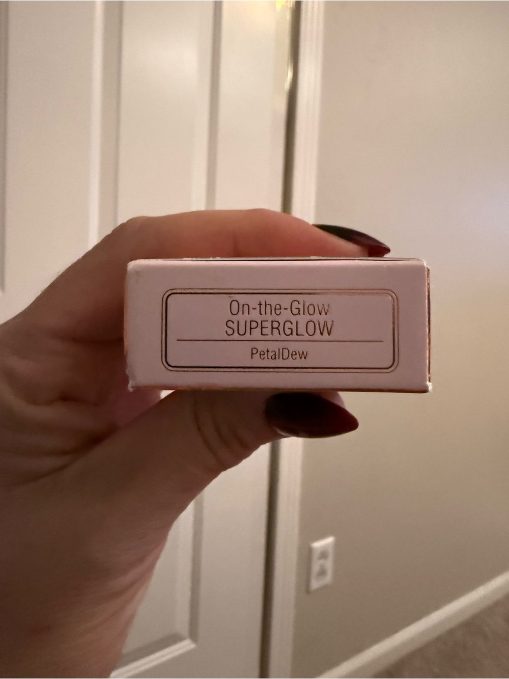 Pixi by Petra On-The-Glow Superglow Highlight Moisture Stick in Petal Dew - Picture 4 of 5